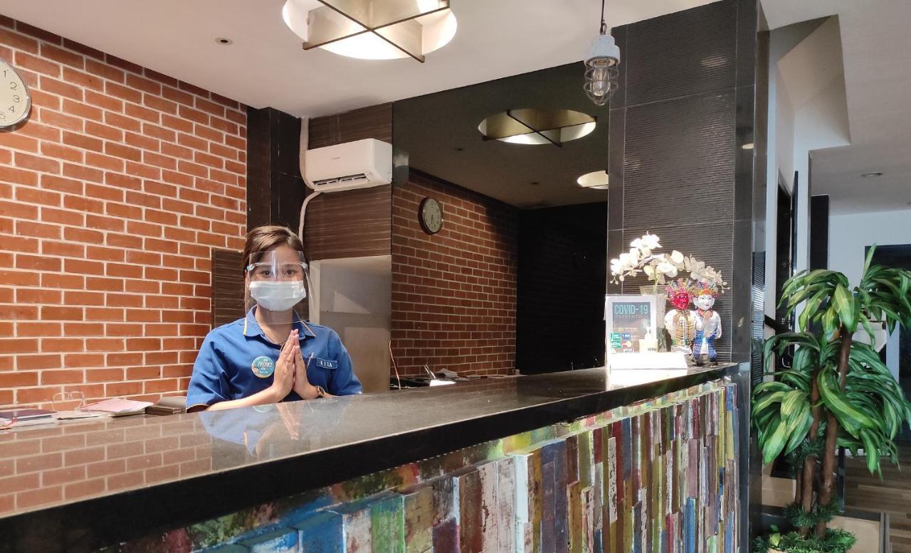 Hotel 88 Mangga Besar Raya 120 Jakarta By Wh Luaran gambar