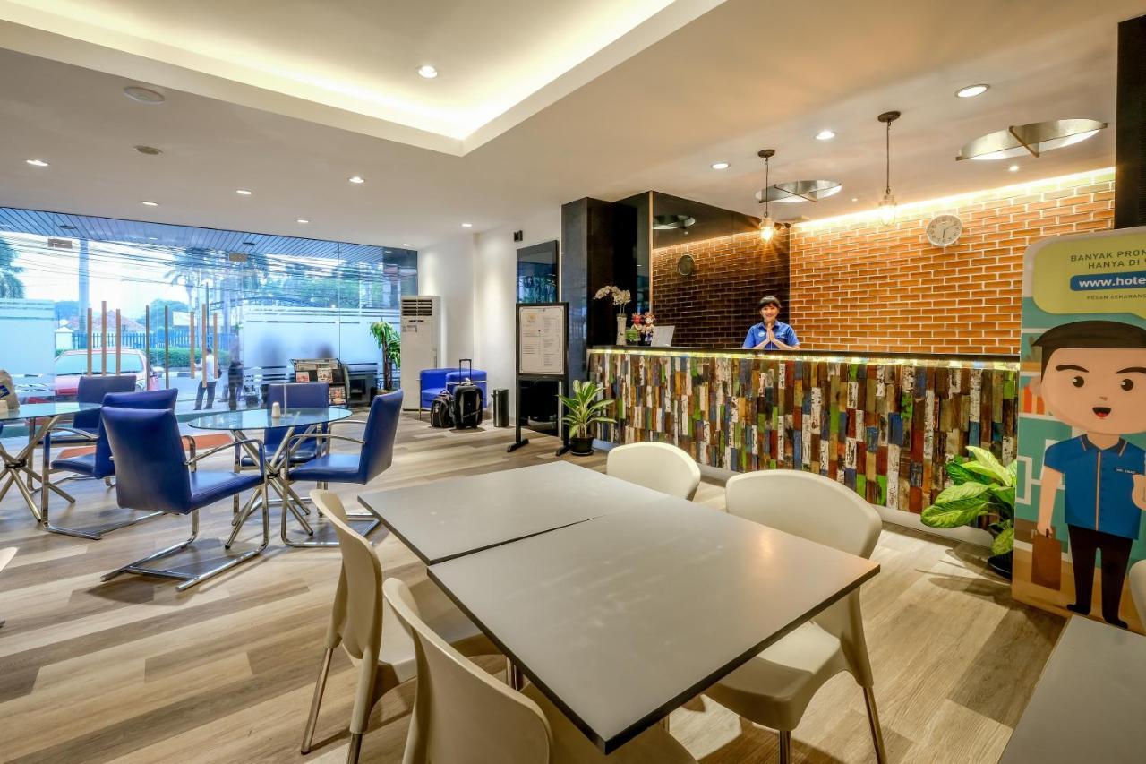 Hotel 88 Mangga Besar Raya 120 Jakarta By Wh Luaran gambar