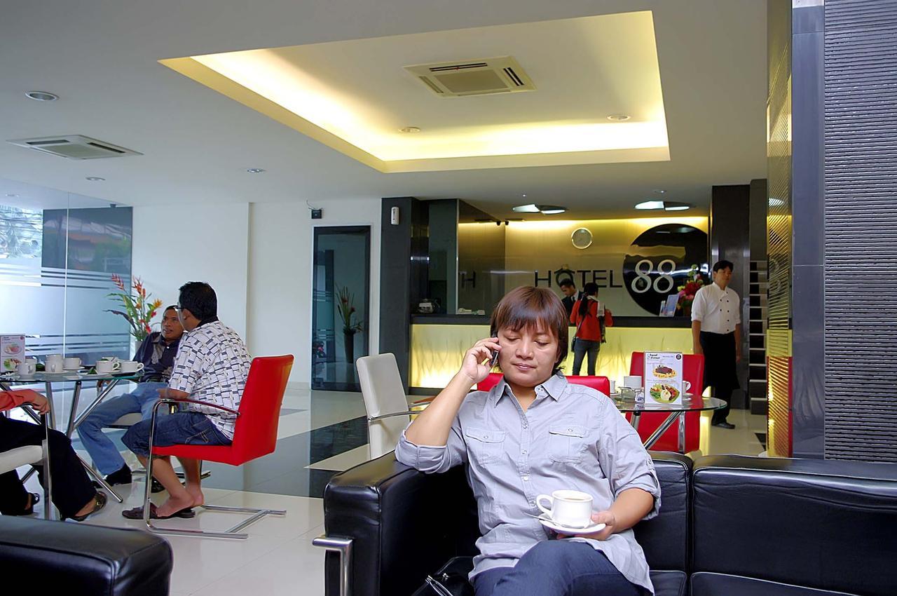 Hotel 88 Mangga Besar Raya 120 Jakarta By Wh Luaran gambar
