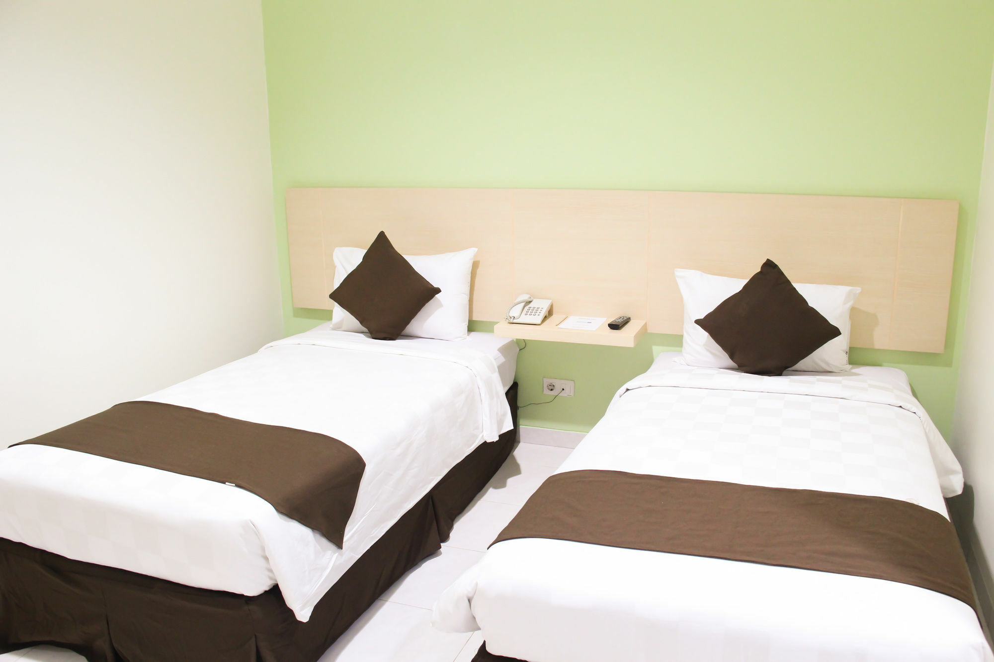 Hotel 88 Mangga Besar Raya 120 Jakarta By Wh Luaran gambar